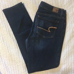 American Eagle Skinny Jeans. Size 10 regular